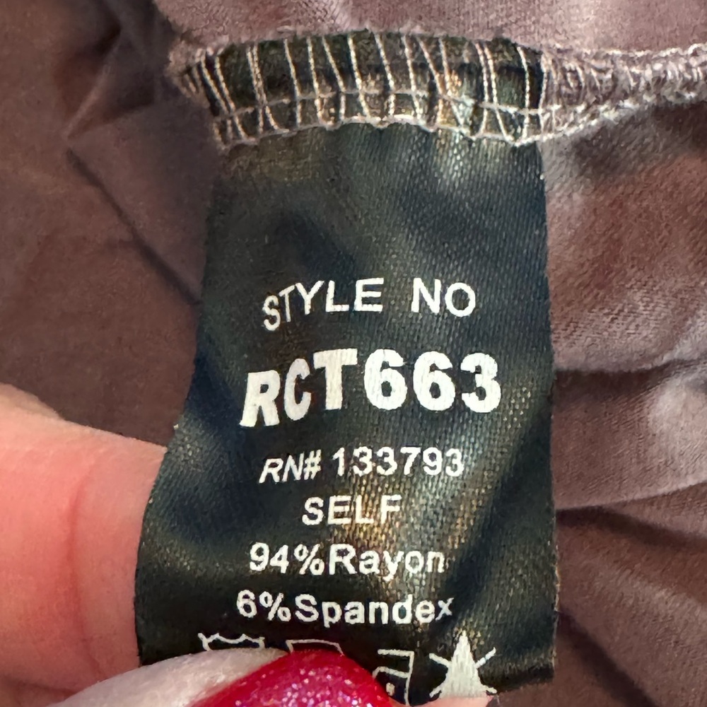 POL BOHO STYLE DOESN'T HAVE TO BE UNCOMFORTABLE Scoop-neck Tee - Picture 8 of 9